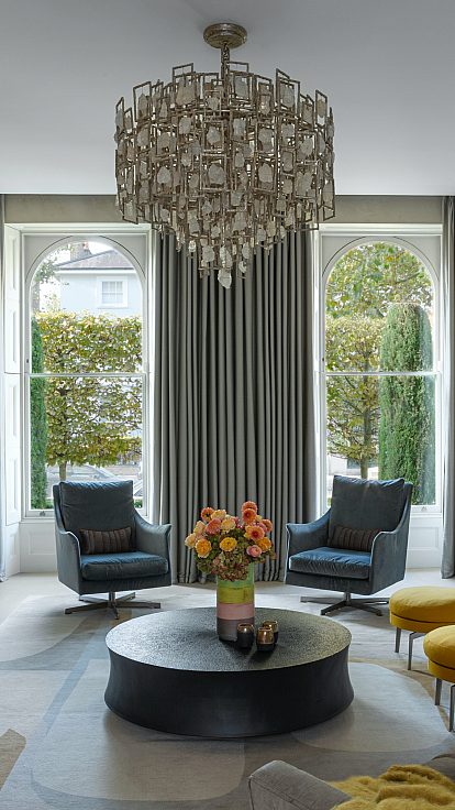 Interior design st johns wood house chandelier